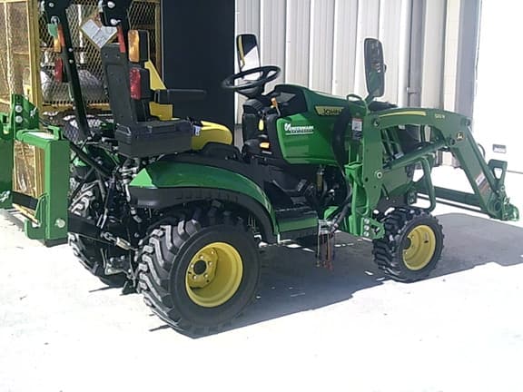 Image of John Deere 1025R equipment image 2