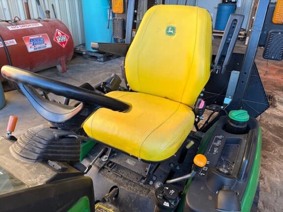 Image of John Deere 1025R equipment image 4
