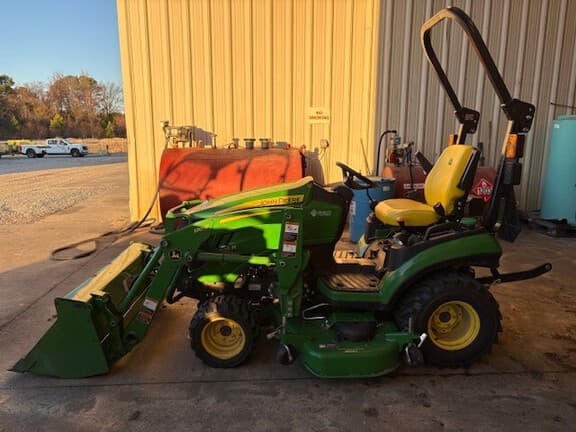 Image of John Deere 1025R equipment image 2