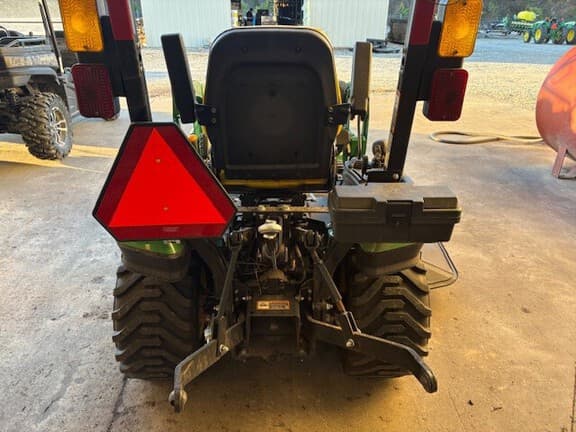 Image of John Deere 1025R equipment image 3