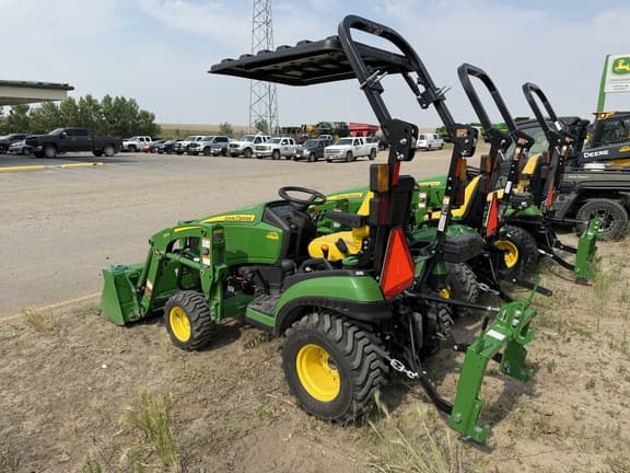 Image of John Deere 1025R equipment image 2
