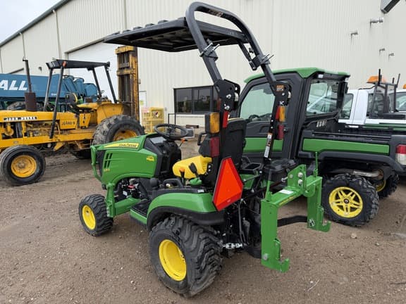 Image of John Deere 1025R equipment image 2