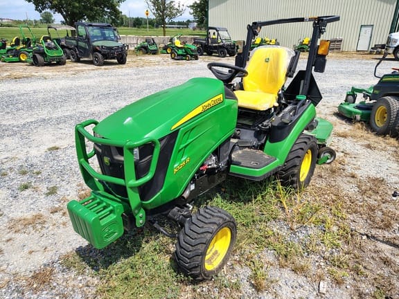 2022 John Deere 1025R Equipment Image0