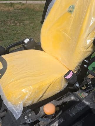 Image of John Deere 1025R equipment image 4