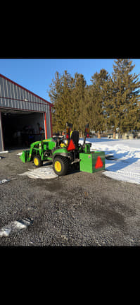 Image of John Deere 1025R equipment image 2