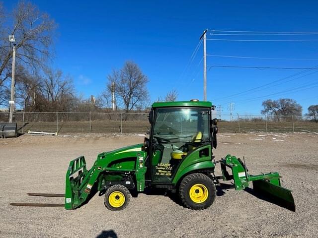 Image of John Deere 1025R equipment image 1