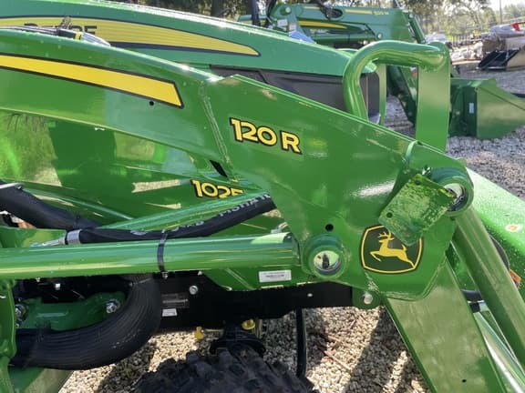 Image of John Deere 1025R equipment image 3