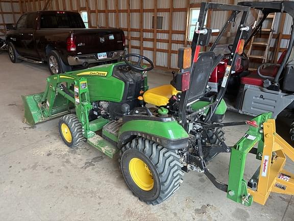 Image of John Deere 1025R equipment image 1