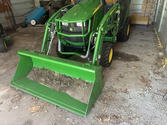 Image of John Deere 1025R equipment image 1