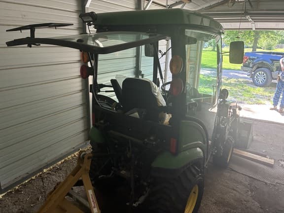 Image of John Deere 1025R equipment image 4
