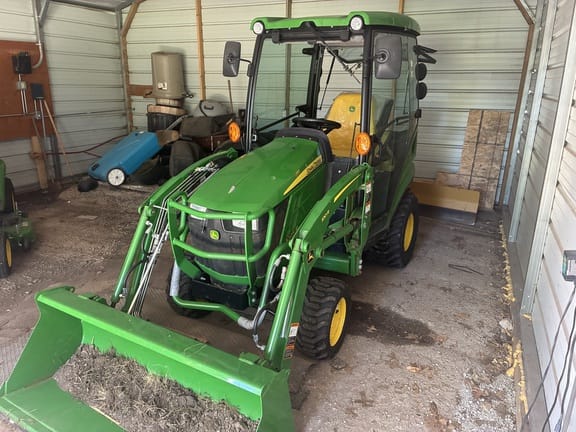 2022 John Deere 1025R Equipment Image0