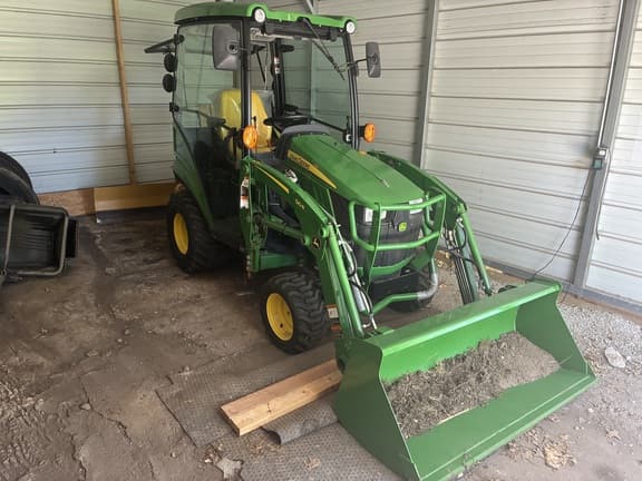 Image of John Deere 1025R equipment image 2
