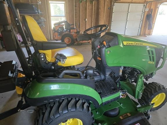 Image of John Deere 1025R equipment image 1