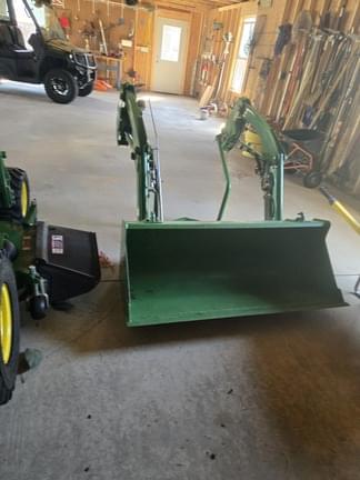 Image of John Deere 1025R equipment image 3