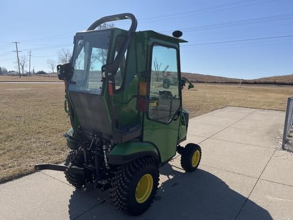 Image of John Deere 1025R equipment image 4