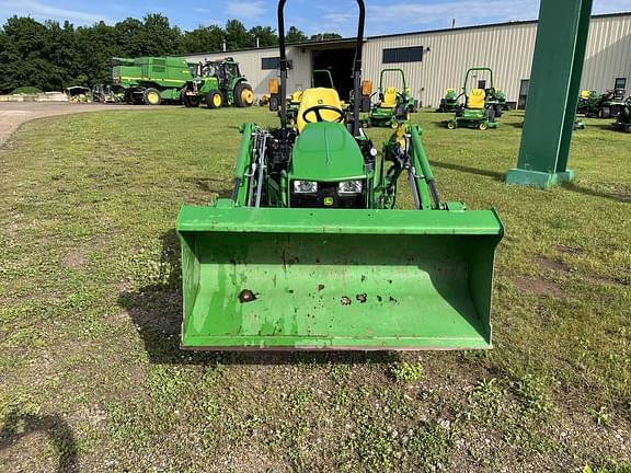 Image of John Deere 1025R equipment image 2