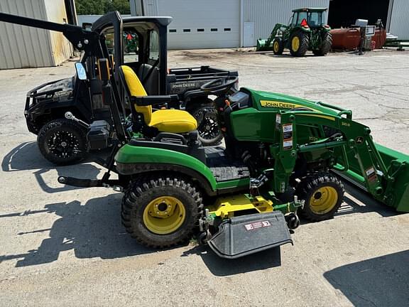 Image of John Deere 1025R equipment image 3