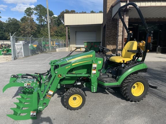 2024 John Deere 1025R Equipment Image0