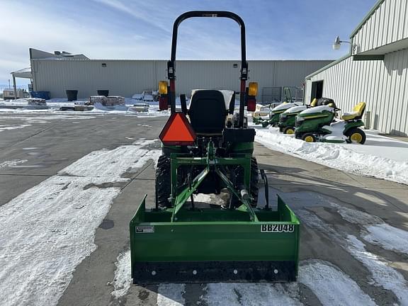 Image of John Deere 1025R equipment image 3