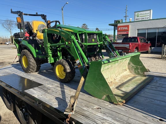 2022 John Deere 1025R Equipment Image0