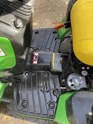 Image of John Deere 1025R equipment image 3