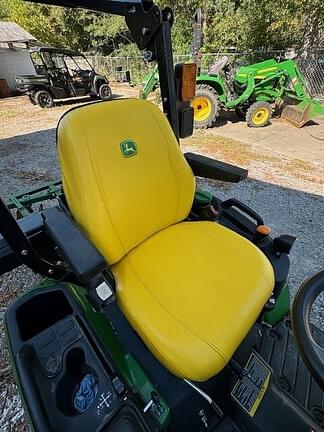 Image of John Deere 1025R equipment image 3