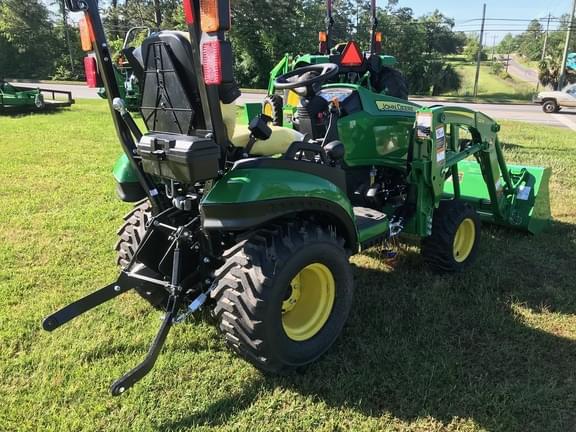 Image of John Deere 1025R equipment image 2
