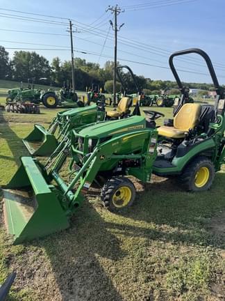 Image of John Deere 1025R equipment image 2