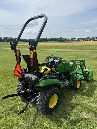 Image of John Deere 1025R equipment image 4