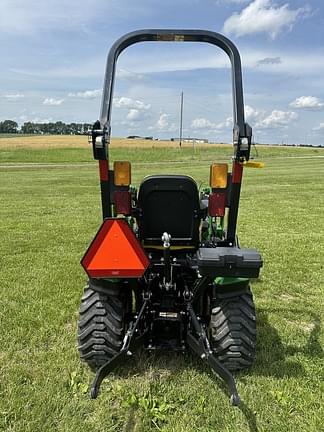 Image of John Deere 1025R equipment image 3