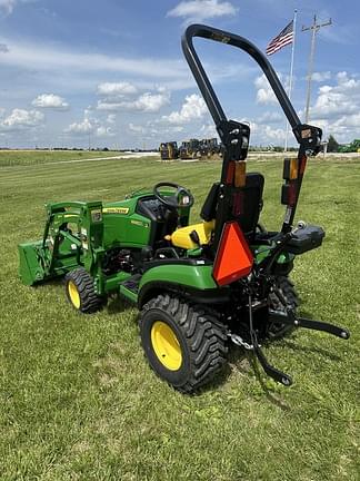 Image of John Deere 1025R equipment image 2