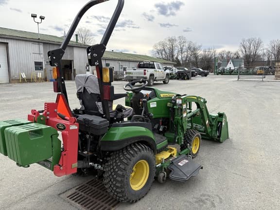 Image of John Deere 1025R equipment image 2