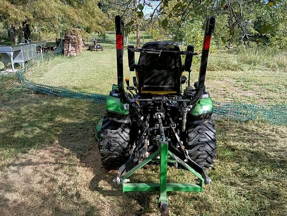 Image of John Deere 1025R equipment image 3