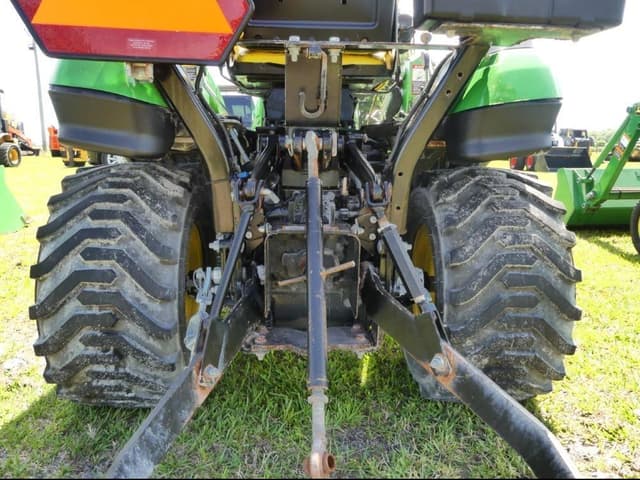 Image of John Deere 1025R equipment image 4