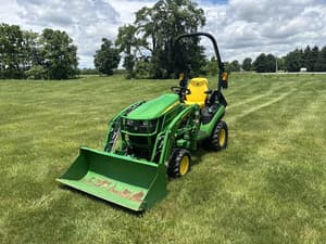 2022 John Deere 1025R Image