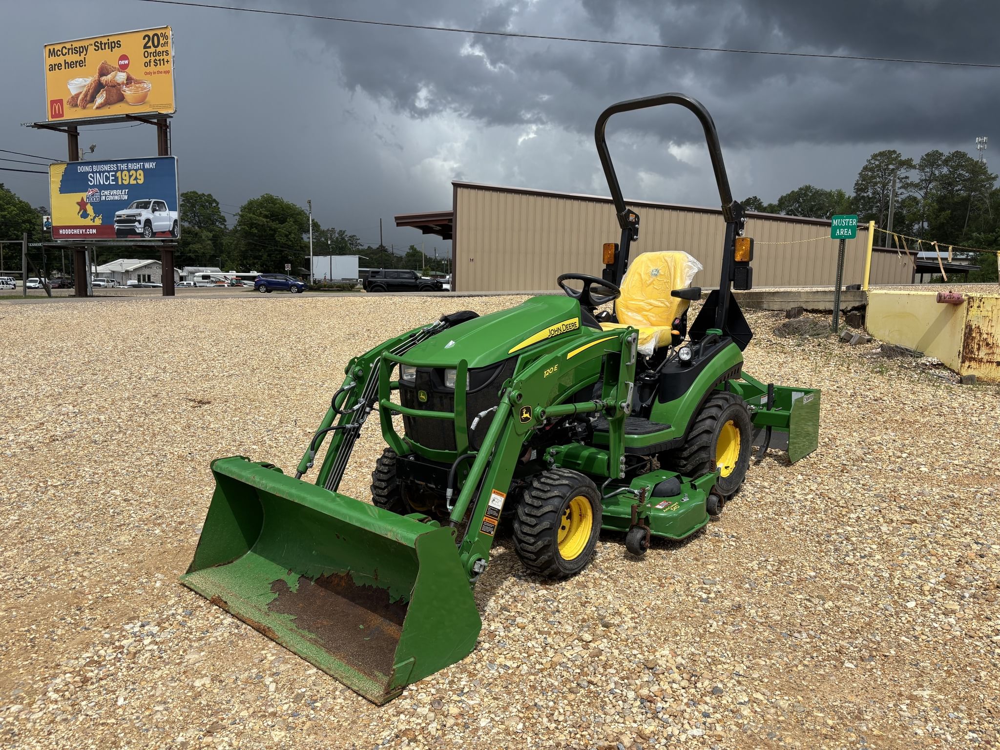 2022 John Deere 1025R Equipment Image0