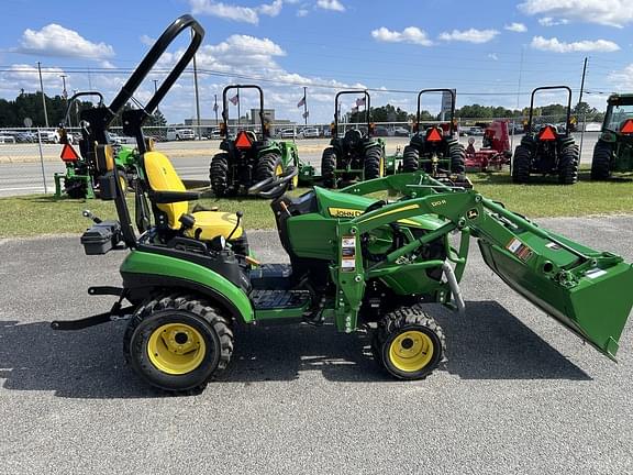 Image of John Deere 1025R equipment image 1