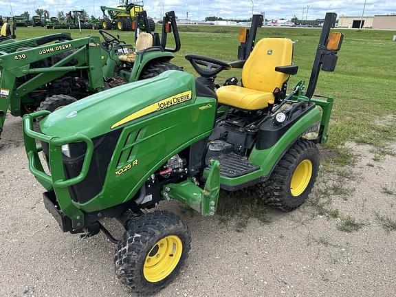Image of John Deere 1025R Primary image
