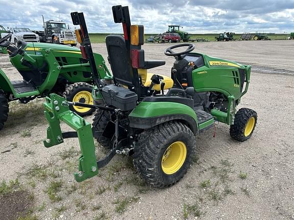 Image of John Deere 1025R equipment image 3