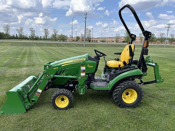 Image of John Deere 1025R equipment image 1