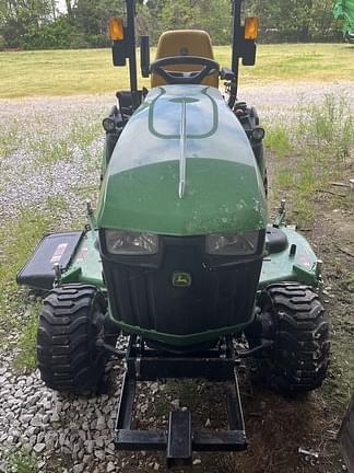 Image of John Deere 1025R equipment image 3