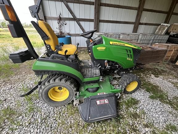 Image of John Deere 1025R equipment image 1