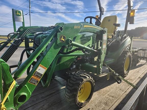 Image of John Deere 1025R equipment image 3