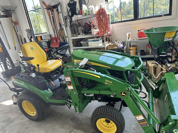 Main image John Deere 1025R