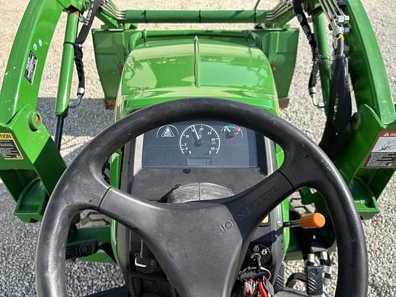 Image of John Deere 1025R equipment image 2