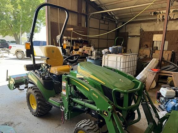 Image of John Deere 1025R Primary image