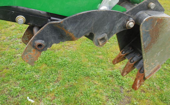 Image of John Deere 1025R equipment image 4