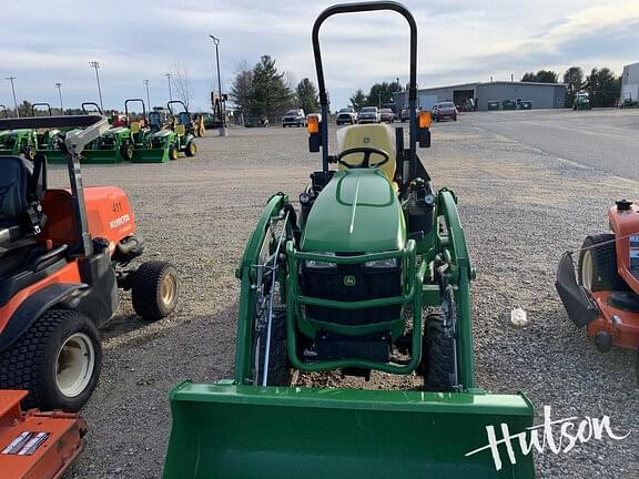 Image of John Deere 1025R equipment image 3