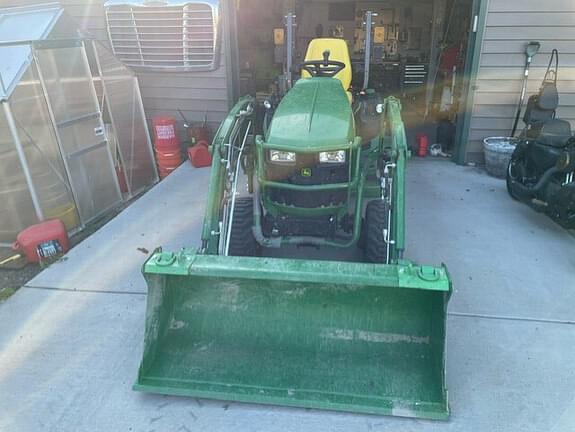 Image of John Deere 1025R equipment image 2