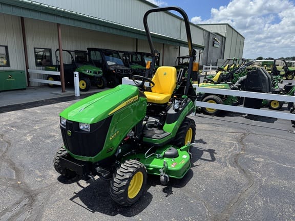 2022 John Deere 1025R Equipment Image0